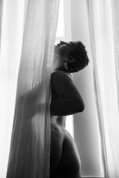 My nudes are ART ✨ https://t.co/EbiRklzi15