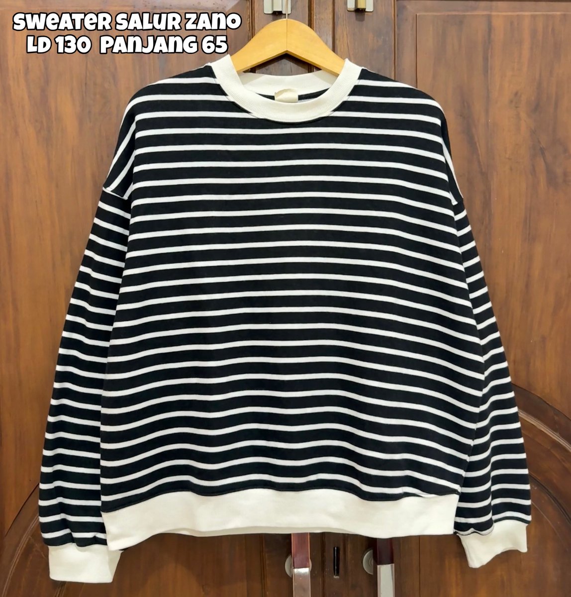 nnnncak's tweet photo. detail harga dm aja kak, bisa oren kirim hari ini💌 cardi , sweater masih bagus’ pemakaian sendiri https://t.co/eBUQ9hm8OL