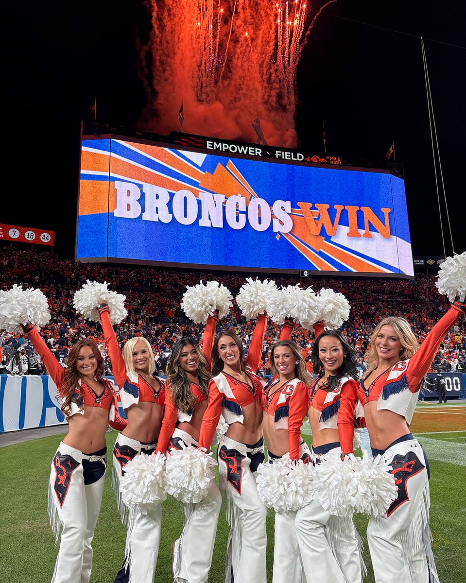 Another great night in #BroncosCountry! 

#LVvsDEN
