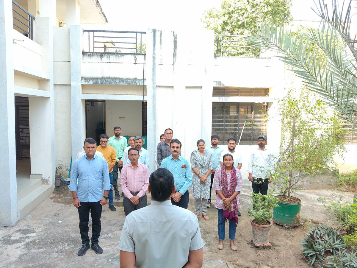 રાષ્ટ્રગીત "વંદે માતરમ" @ 150વર્ષની ઉજવણી નિમિત્તે તાલુકા પંચાયત કચેરી પાટણ  ખાતે સ્વદેશી શપથ અને રાષ્ટ્રગીતનું પઠન કરવામાં આવ્યું
<a href="/CollectorPatan/">Collector Patan</a> 
<a href="/DDO_PATAN/">DDO PATAN</a>