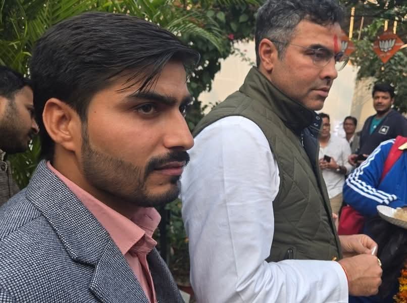 ManjeetGoswami_'s tweet image. दिल्ली सरकार के कैबिनेट मंत्री श्री @ParveshSahibSingh जी को जन्मदिन की हार्दिक शुभकामनाएँ एवं शुभाशंसाएँ।

प्रभु श्रीराम से प्रार्थना है कि वे आपको उत्तम स्वास्थ्य, दीर्घायु तथा निरंतर जनसेवा हेतु असीम ऊर्जा और प्रेरणा प्रदान करें।
@BJP4India @BJP4Haryana @BJP4Delhi