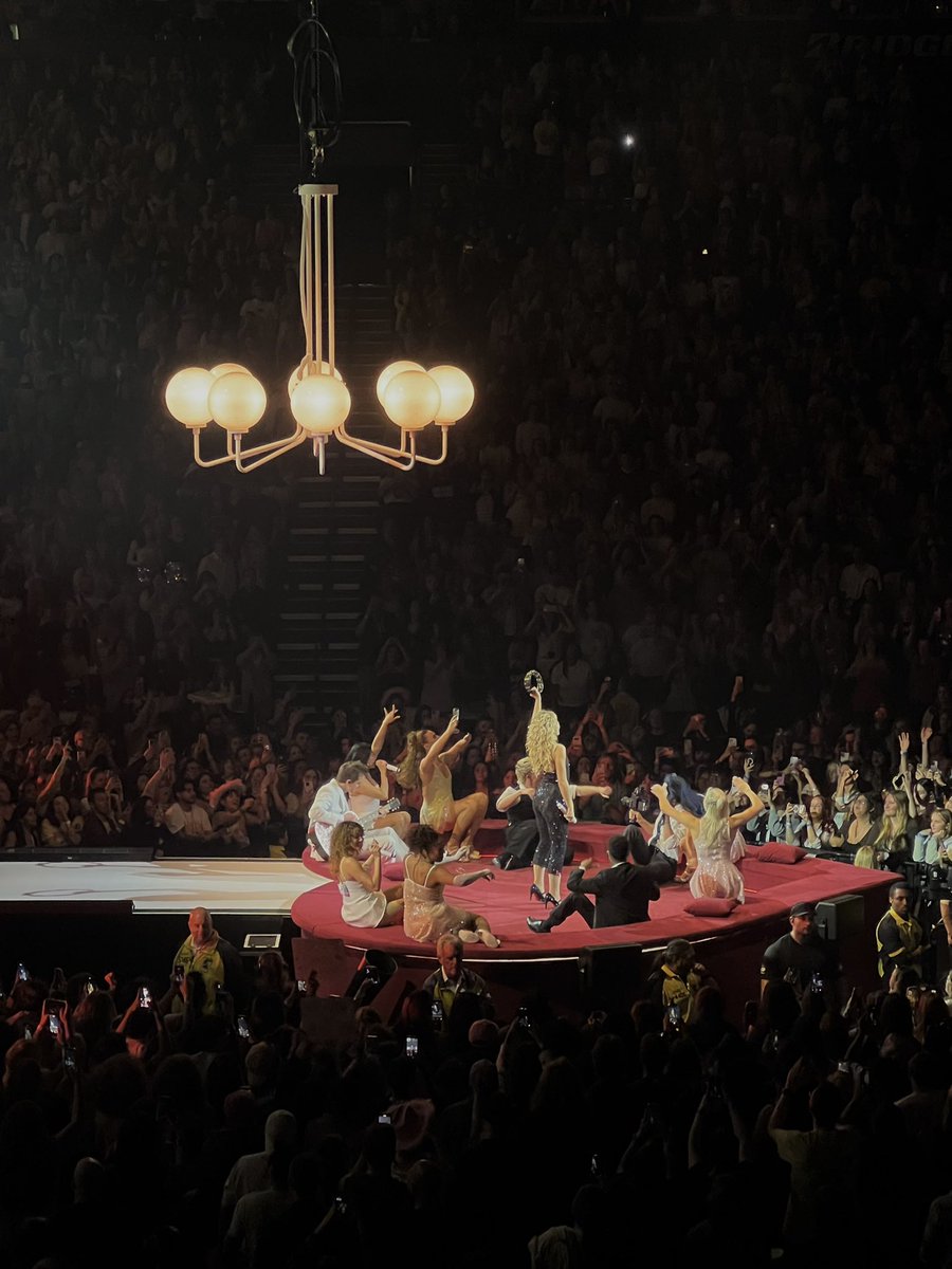 party4ln's tweet image. pretty girl avenue! 
(this week was so much fun ⋆˙⟡♡)