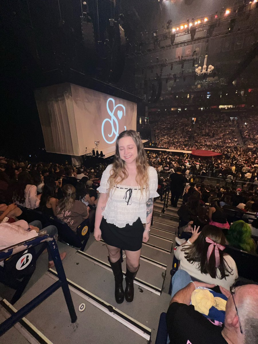 party4ln's tweet image. pretty girl avenue! 
(this week was so much fun ⋆˙⟡♡)