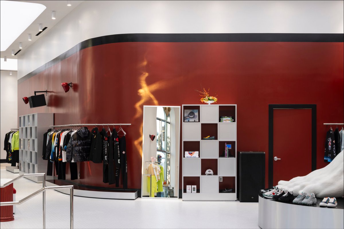 cppluxury's tweet image. CASABLANCA opens new flagship boutique in Los Angeles at Rodeo Drive

cpp-luxury.com/casablanca-ope… (full article)

#Casablanca #RodeoDrive #LosAngeles #luxuryfashion #luxury #fashion #luxuryretail #luxuryboutique