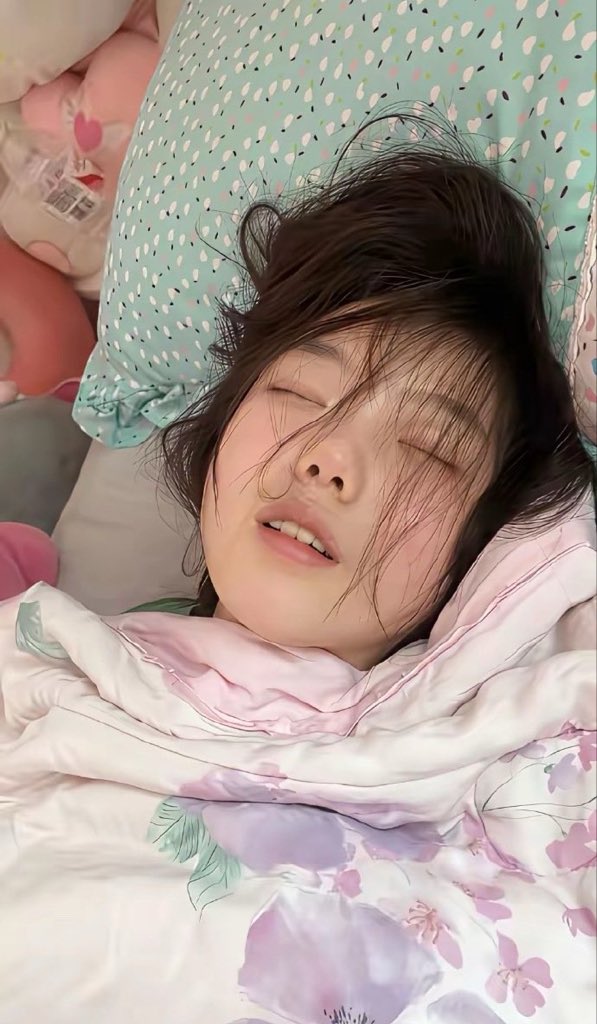 罗百万 tweet media