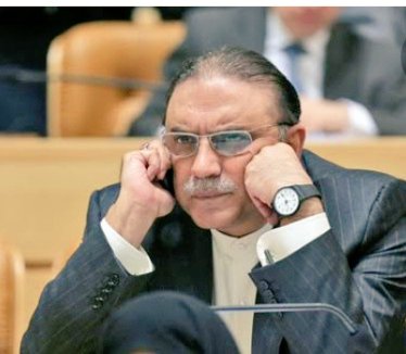 zohaibPlf's tweet photo. #PPP  &amp; #Constitution of Pakistan

#ZABhutto the #Founder.
( Constitution of Pakistan 1973 )

#SMBB the #NeoFounder .
( CoD May 2006 )

@AAliZardari the #Mender 
( 18th Amendment 2010 )

@BBhuttoZardari the #Defender.
( Defend 18th Amendment 2025 ) https://t.co/hbtNhMAm1v