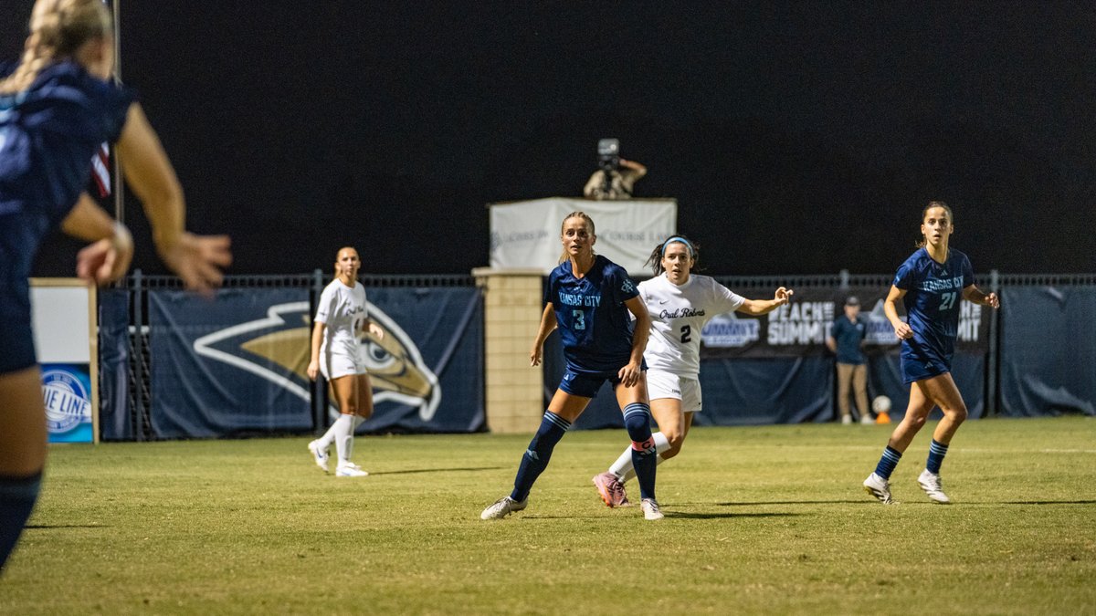 TheSummitLeague's tweet photo. .@ORUWSoccer advances ๐ค
Check out the photo gallery, recap and more from the second #SummitWSOC semifinals match ๐ท
๐๏ธยป https://t.co/yIu1m55NrM
#ReachTheSummit x #SummitWSOC https://t.co/WrAOMkDH1T