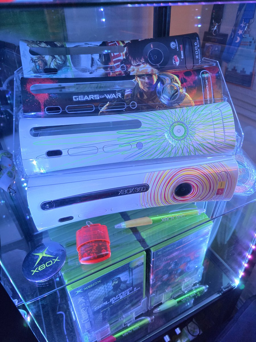 ImOGXboxGamer's tweet photo. Added more various limited edition faceplates to the collection 😁
#xbox #xbox360 #xb360 #ogx #ogxboxgamer https://t.co/eZO9XTQgNS