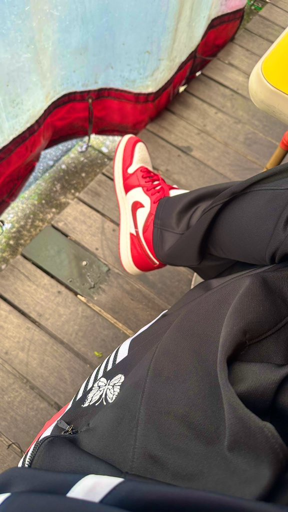 koki_1159's tweet photo. NIKEのAIR JORDANといったら、やっぱり赤でしょ！ https://t.co/ewrVwgRBnb