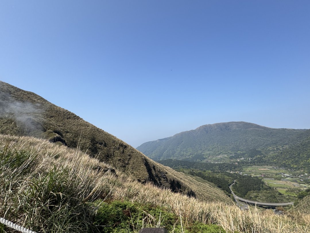 cjbvm76's tweet photo. 登山すると、心が落ち着きます。#台北 https://t.co/PGAu1MrvqM
