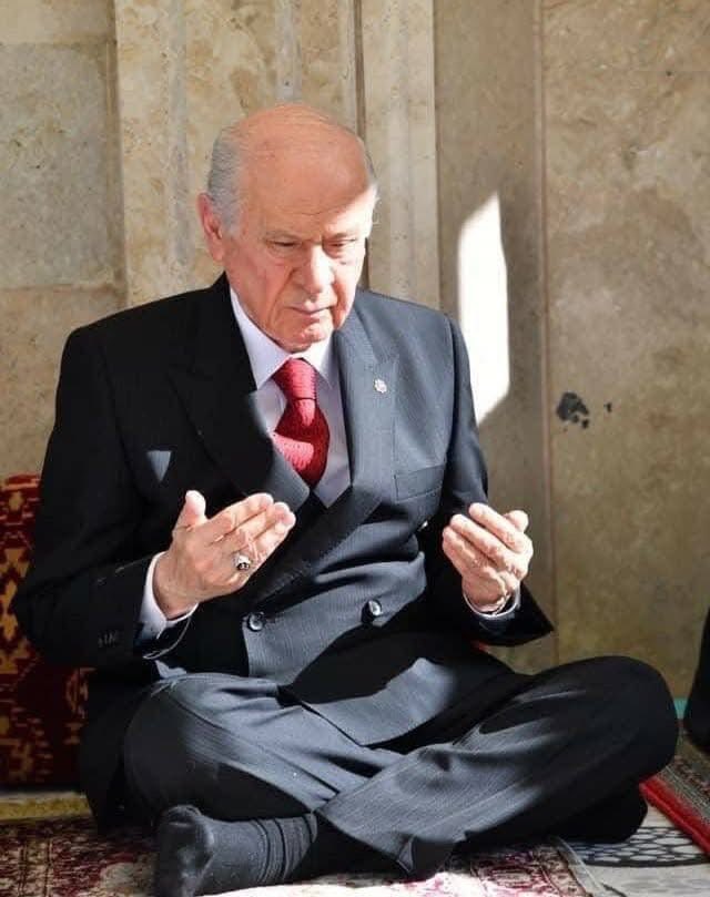 Zafer sabredenlerindir, zafer inananlarındır, zafer sırat-ı müstakim üzere yaşayan ve yaşayacak olan eşrefi mahlukatındır…

#HayırlıCumalar