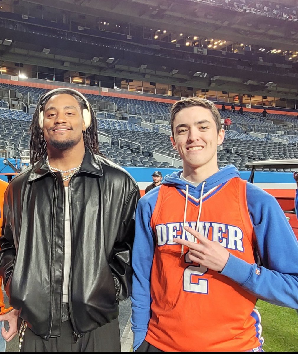 Bryce 🎸 tweet media