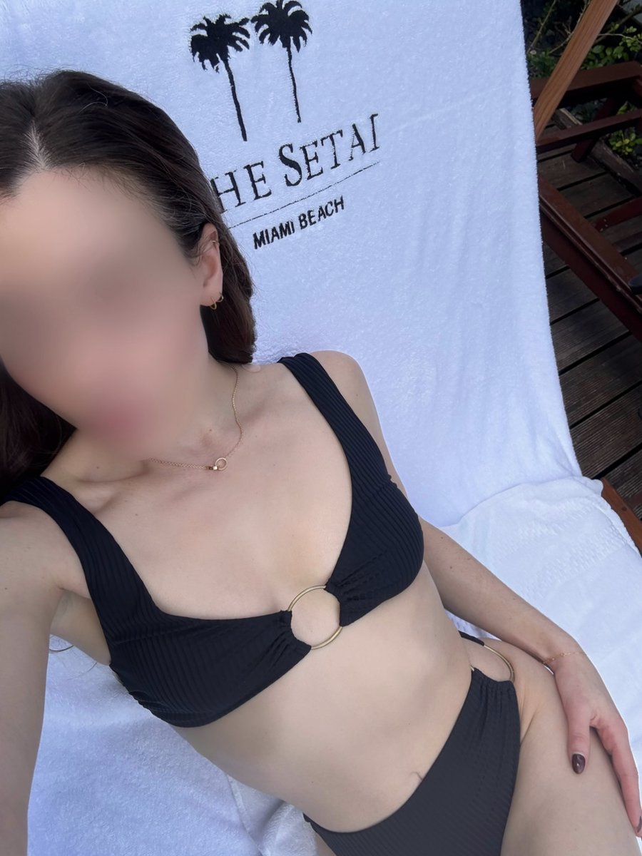 An easy morning together, followed by very important poolside research.