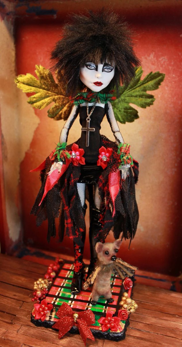 faithinpurity's tweet photo. New art doll drop in the shop!
Intro pricing for 48 hours on my website, then she will move to Etsy at full listing value.
#artdoll #monsterhigh #dollrepaint #christmasdoll #christmasdecor #gothpunk #gothdoll #Bat https://t.co/kjz6F8DC5y