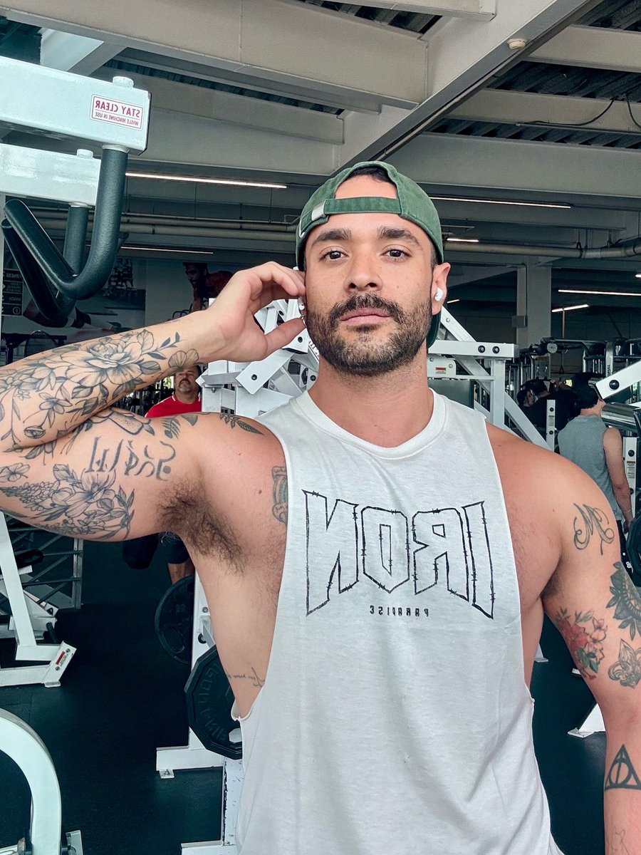 Manolito pero X tweet media