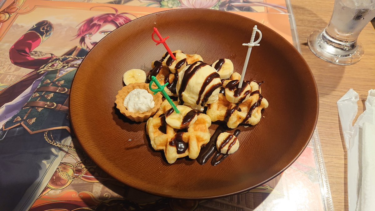 NEKO3_0101's tweet image. 大阪でのコラボカフェ開催ありがとうございました！
ゼラードさんとコピシュの食事美味しかったです🥰

ゼラードパネルを希望します