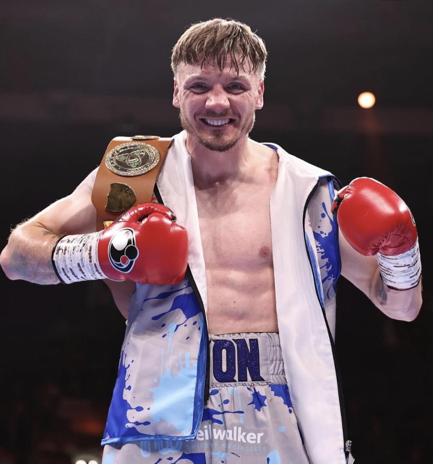 Get following boxer 9-0 <a href="/ABadmanab/">Aston brown BADMANAB</a> - did a great live show with him for <a href="/jamsboxingchat/">Jams RedCornerBoxing</a> <a href="/NeutralsCorner/">Neutral~RedCornerBoxing</a> talking about Mental Health awareness. Open, honest and great guy. 

If you missed the show click in here:

youtube.com/live/YpIAcSRUd…