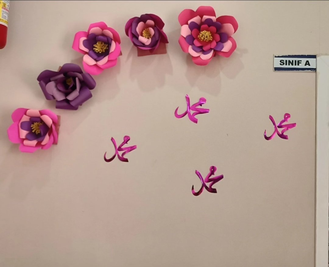 Ömrünün kısa günlerini ahiretin sonsuz hayatı için sarf edenlere ne mutlu..Cumanın bereketi üzerinize olsun..#HayırlıCumalar