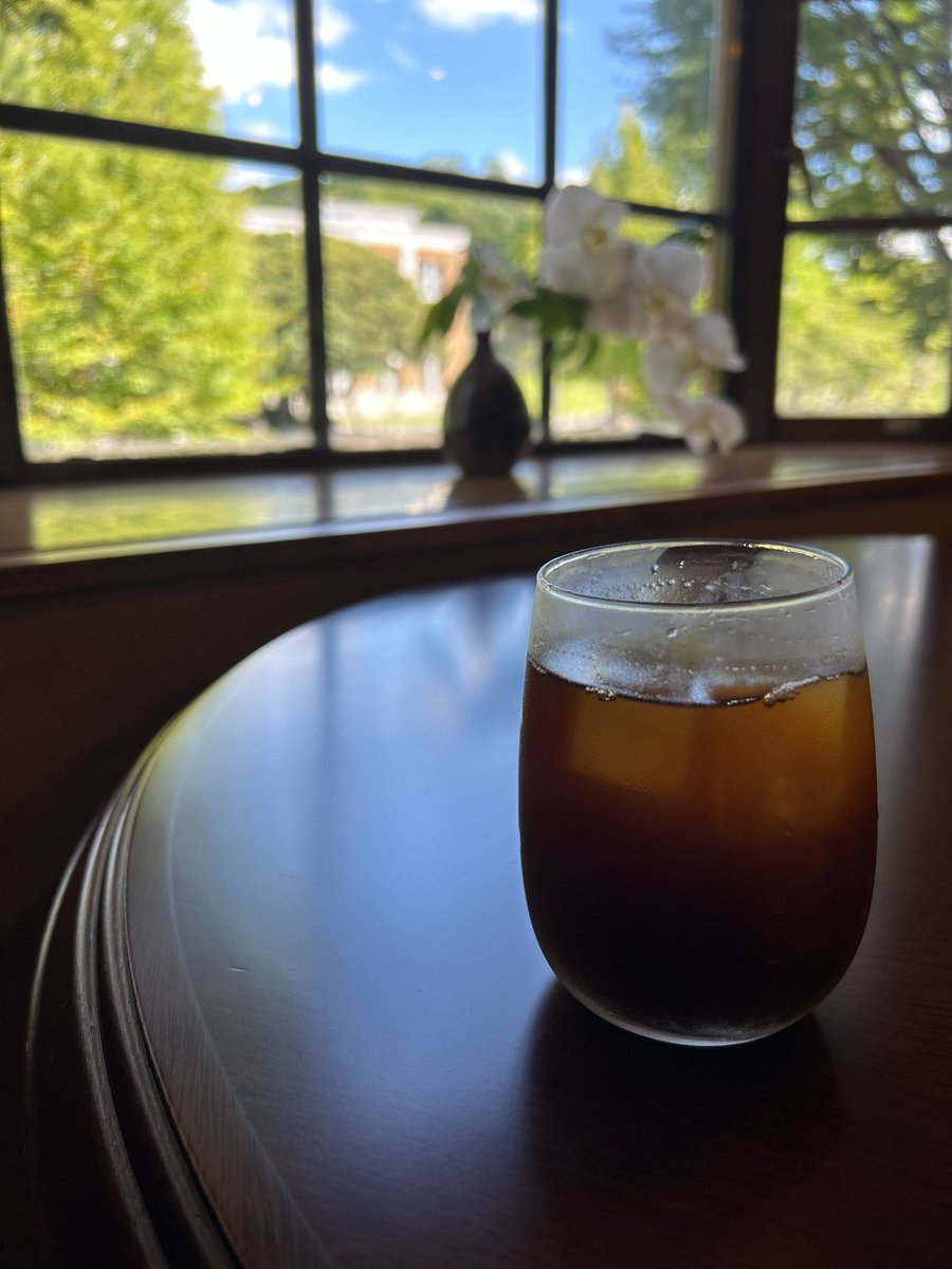 金大祭の出店では、レストラン純喫茶 TOMO さん にキッチンをお借りしました。
本当にありがとうございました！

TOMO さんは、香林坊にあるおしゃれなカフェ☕️
本格的な洋食や、スイーツが楽しめます

ぜひ皆さんも訪れてみてください🎶

＃レストラン純喫茶tomo＃金大祭＃マンダジ＃STUDY FOR TWO