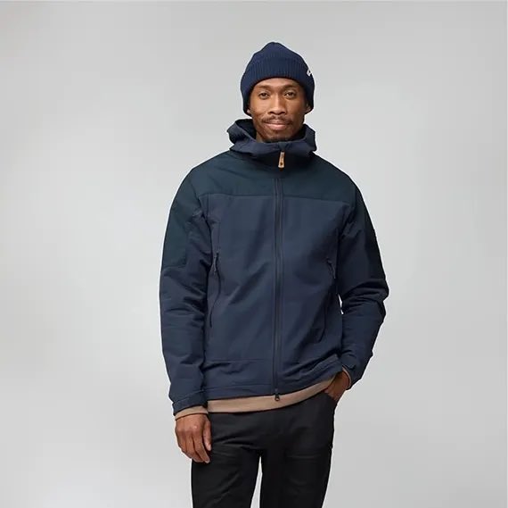 3NITY_JAPAN's tweet photo. 【Keb Agile Winter Jacket M】

リサイクルナイロン、ポリエステル、ポリウレタンの混合素材を採用したウィンタージャケットです。補強部分には耐久性に優れたG-1000を使用。２WAYフロントジッパー仕様で、ジッパー式インナーチェストポケット、両サイドにジッパー式ハンドポケットを完備しています。 https://t.co/royA7A47W6