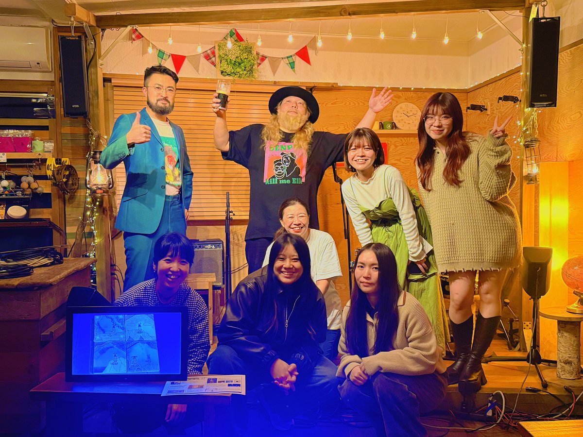 Buddy Park、Siraska、Kill me Elk、そしてタニユミ、新代田crossing、平日にも拘らずお集まり戴いたオーディエンス、素敵な夜をありがとうございました。私は陰ながらのサポートに徹しましたが目立っていたかもしれません。4つのモニターに分岐させたライブペインティングも上手くハマって一安心。