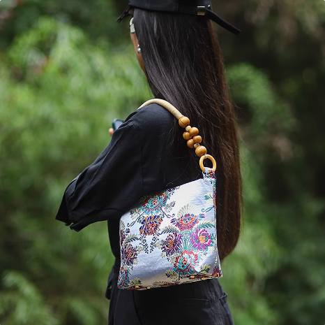 Damir_PWG's tweet photo. Welcome to PWG DIY bags Salon , We will provide a toolkits to assist you complete a nice bags in 2 hours by sewing . #sewing #laddy #fashion #diy #chinatravel #TravelChina #gifts #bags
https://t.co/0KPgUwAdZx https://t.co/CUZUP79TiK
