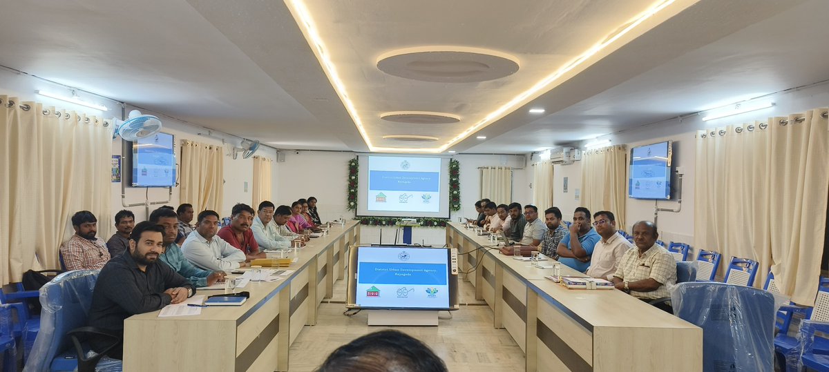 PmuDudaRayagada's tweet photo. Review meeting by Chief Engineer cum Additional Secretary to Govt, HUD dept. was conducted with the three ULBs of Rayagada district along with a field visit to different project sites to review the status. https://t.co/1pZqTP23sR