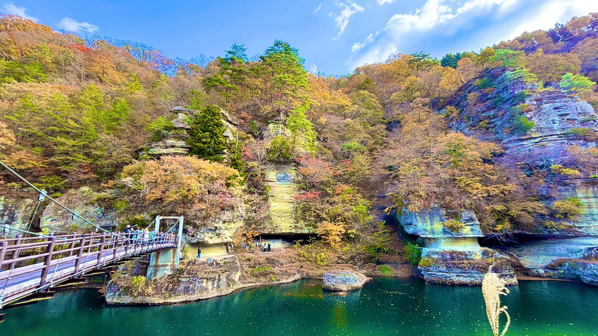 半分くらい電波が届かない路線を乗り継いで辿り着いた