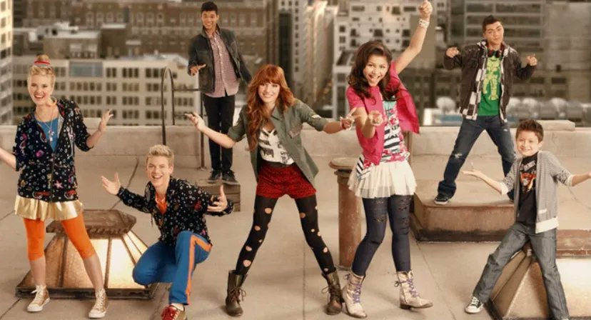 PopCrave's tweet photo. 'Shake It Up' premiered on Disney Channel 15 years ago. https://t.co/N5rXdroVEC