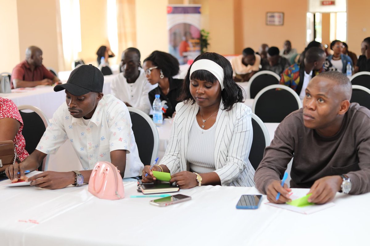 OAF_ug's tweet image. We are glad to be part of @OpenSpaceUganda's Peer to Peer Workshop under the Strengthening Youth Civic Participation project.

Centering  conversations around peace and election related violence.

What will you do to ensure peace in the on going electoral process?
#violencefree