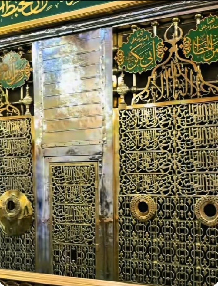 السلام علیکم ورحمتہ اللہ وبرکاتہ

اللَّهُمَّ قُرَّ أَعْيُنَنَا بِخَيْرِ الْأُمُورِ ، وَخَيْرِ النَّاسِ، وَخَيْرِ الْأَيَّامِ ، وَالْأَقْدَارِ

اے اللہ ! ہماری آنکھوں کو ٹھنڈک عطا فرما بہترین کاموں سے, بہترین لوگوں سے، بہترین دنوں سے اور بہترین مقدور سے۔

آمین