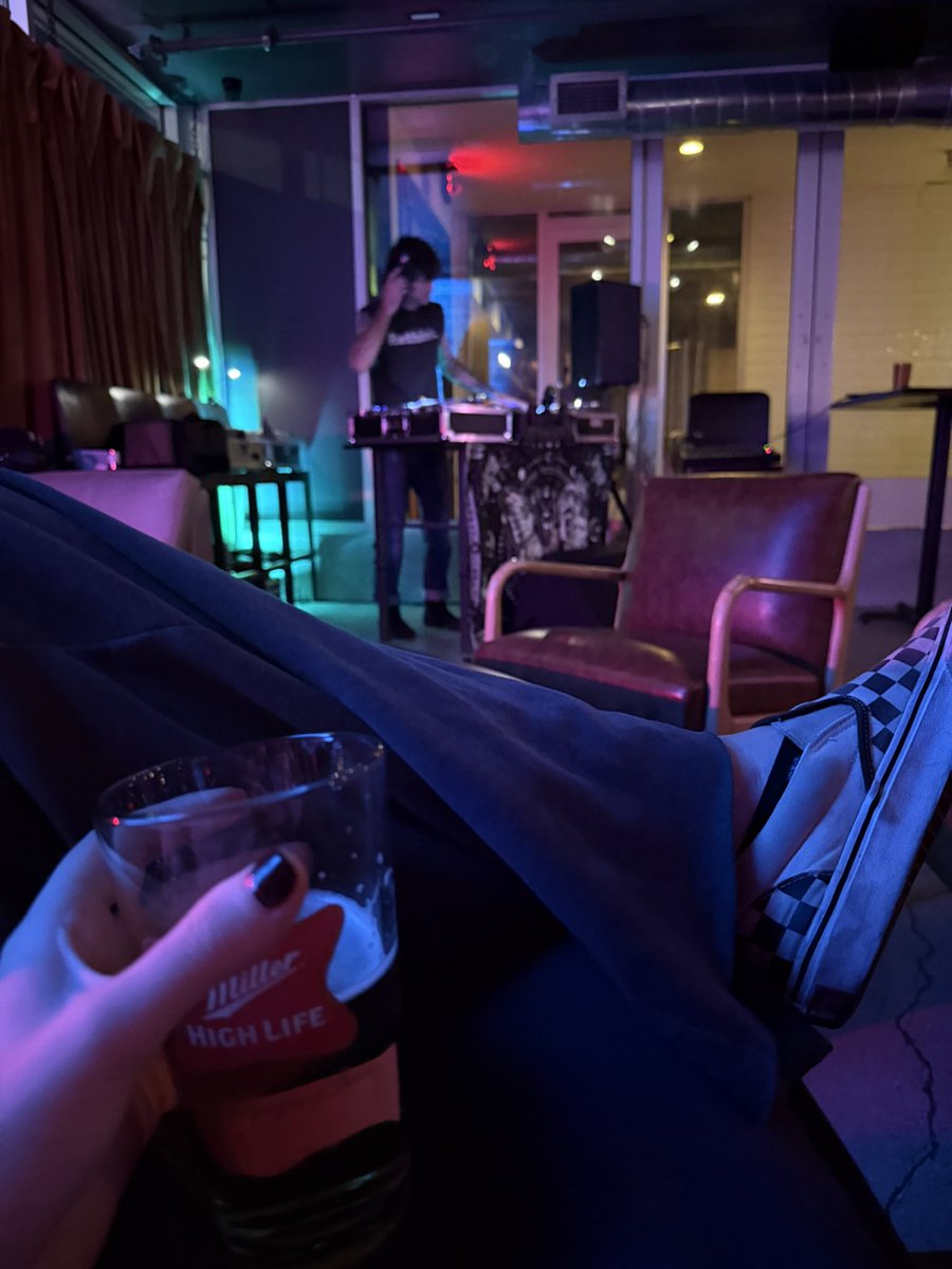 xogravy's tweet image. Never kill yourself pt 2 #frontrow #thankyouverymuch