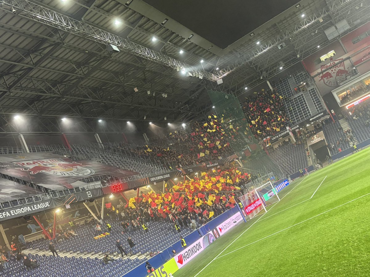 De helft van de groepsfase in de diverse Europese tournooien zit erop.

Chris Woerts kijk je even mee naar de onderlinge Nederlandse stand?

1. Go Ahead Eagles 4-6 (4-5)
2. PSV 4-5 (9-7)
3. AZ 3-3 (2-7)
4. Feyenoord 4-3 (3-6)
5. FC Utrecht 4-1 (1-5)
6. Ajax 4-0 (1-14)