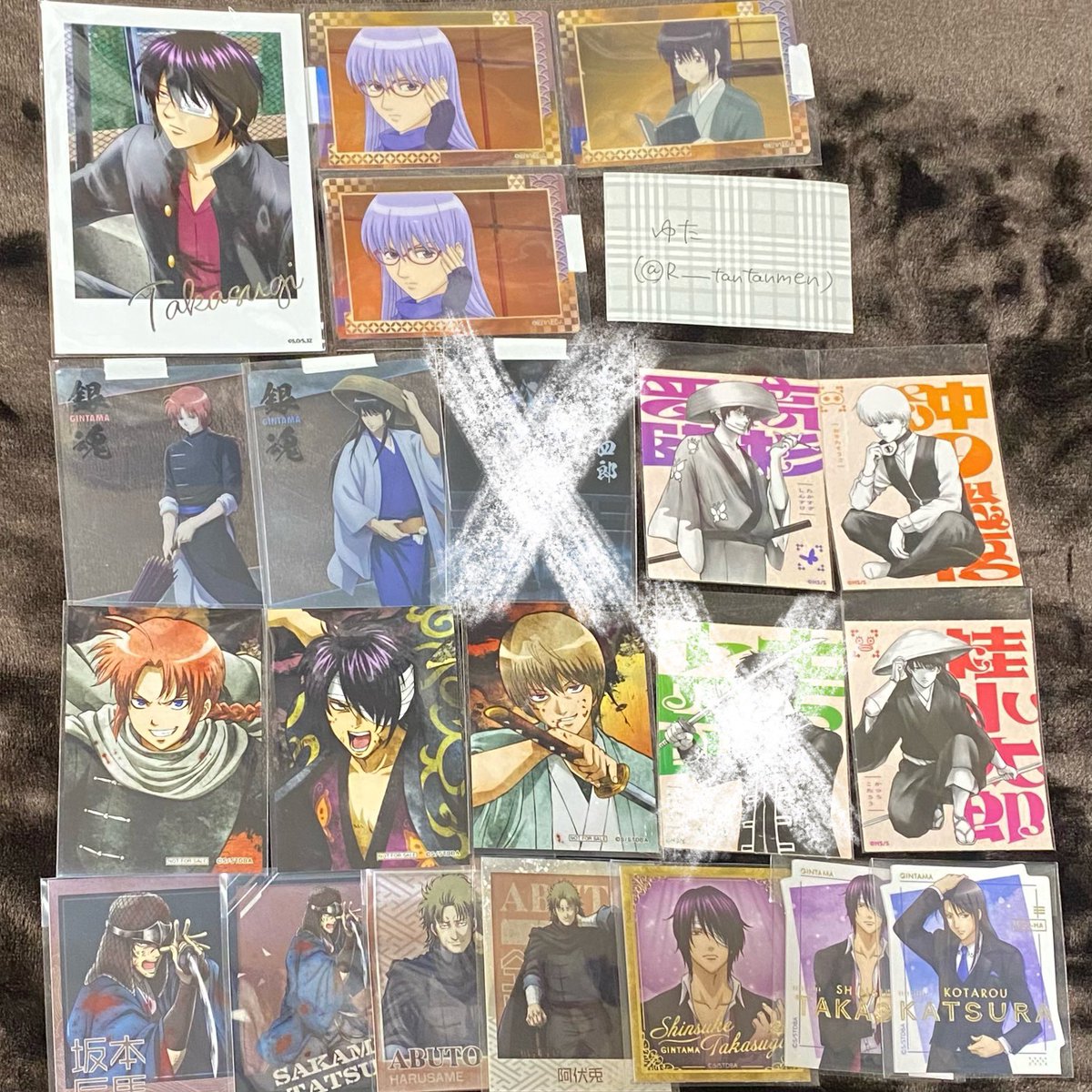R___tantanmen's tweet photo. 譲）画像1〜7枚目
求）同種異種坂田銀時

郵送のみ。

交換 銀魂 紙kami キャラスタンディ モバイルステッカー フォト風メタルステッカー 缶バッジ 小さくなっちゃった 色紙 カードダス ラバスト ガチャ くるみたぴぬい https://t.co/NqwU6JD7Nq