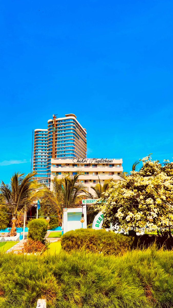 LaylaHaji41730's tweet image. #Dahab tower in #mogadishu Allhumabarik 👏