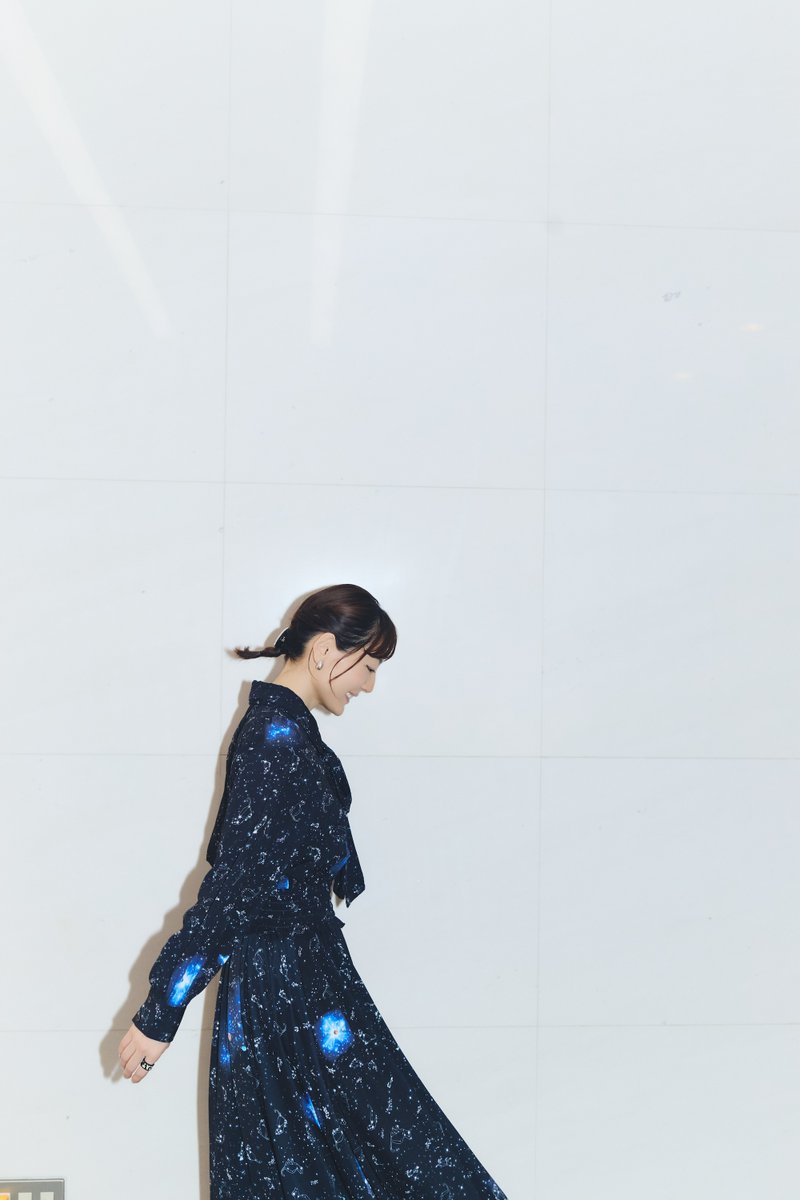 oshiraku's tweet image. 🎤#推し楽 インタビュー👀✨

「羅小黒戦記２」公開を記念し、#花澤香菜 さんにインタビュー🐈‍⬛💕

👉r10.to/hkvpEu

花澤さんが語る“猫演技”の極意について要チェックです💓🐾

#羅小黒戦記 #ロシャオヘイセンキ @heicat_movie_jp