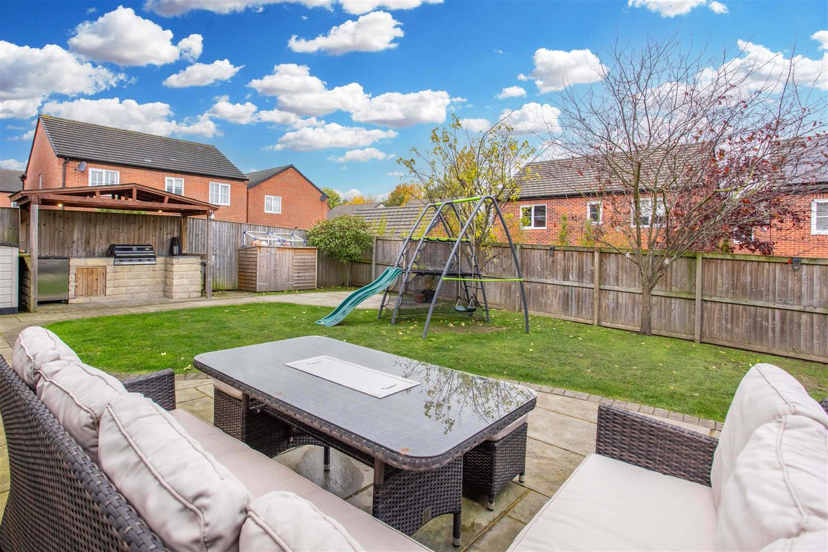 Emsleys Estate Agents tweet media