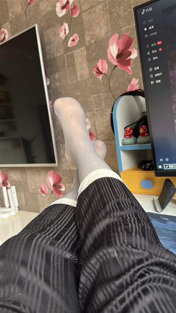 证明一下我还在😉#丝袜 #脚趾截肢 #自残 #截肢