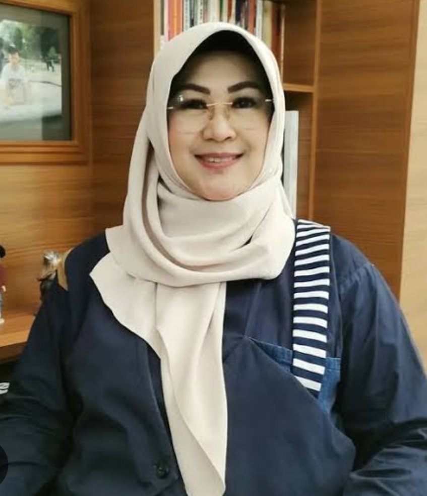 Di hari Jumat penuh berkah.

Bismillahirrahmanirrahim 

La hawla wa laa quwwata illa bila.

1. Saya menghargai dan menghormati proses hukum. Dengan cara ini proses akan berlangsung terang benderang. Di mana kebenaran harus berpijak. Untuk proses ini, Saya menyerahkan sepenuhnya