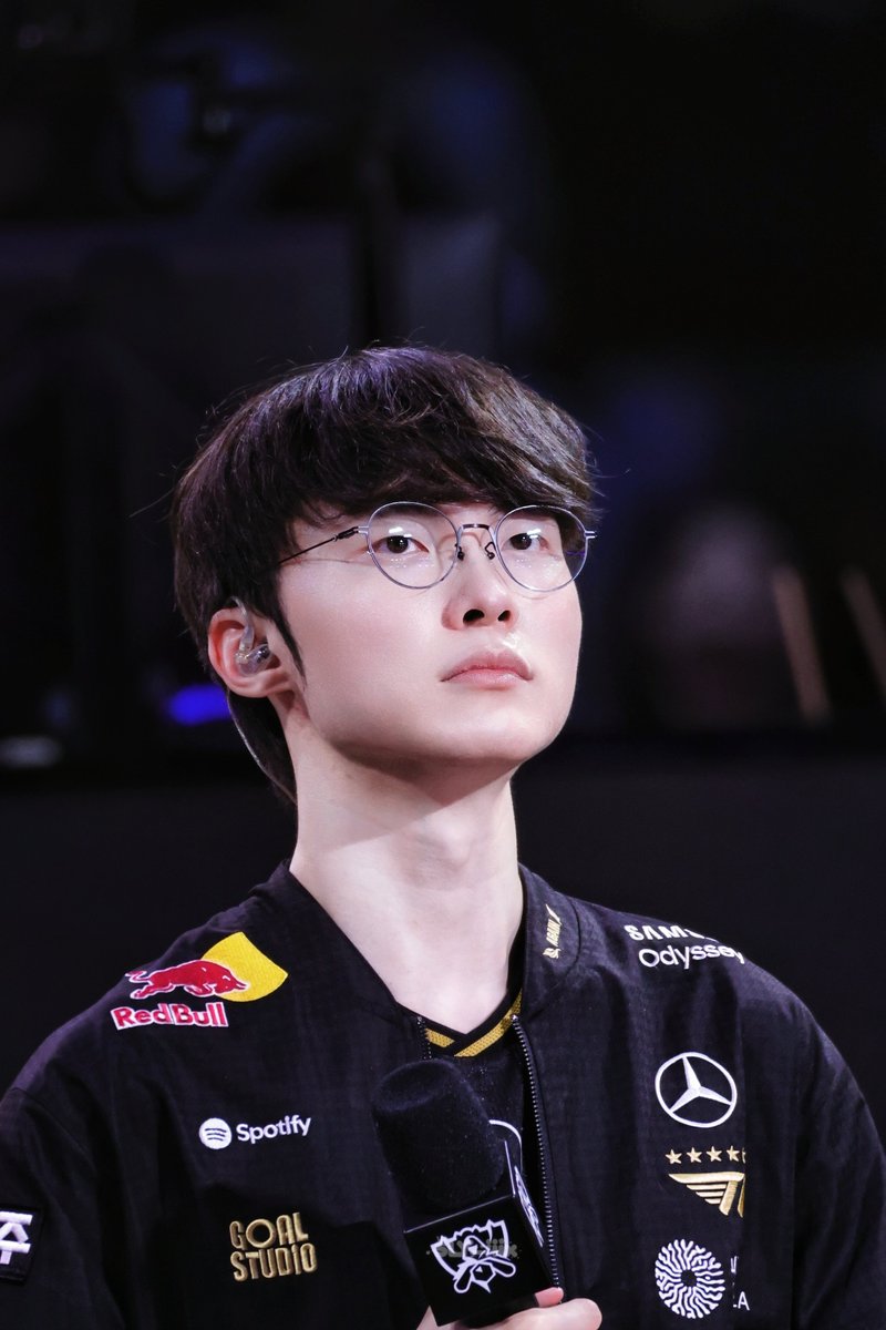 20251031 T1 VS AL    

보이는가? 보이도다.

#Faker #페이커 #이상혁 #T1WIN #Worlds2025