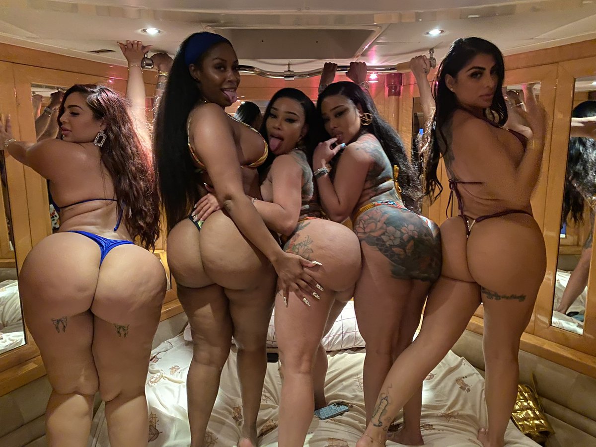 𝑪𝒉𝒂𝒓𝒍𝒐𝒕𝒕𝒆 𝑳𝒂𝒗𝒊𝒔𝒉 ꧂ (@CharlotteLavish)  Highlights  X