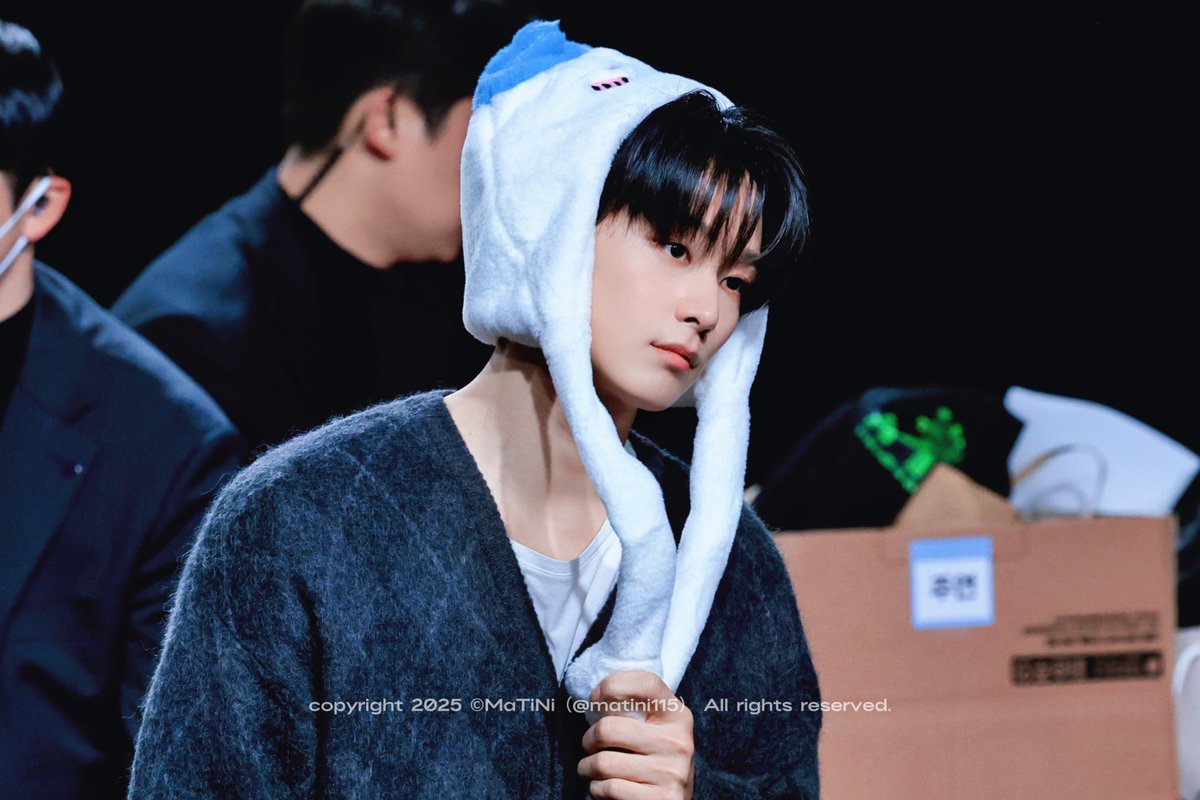 ᴍᴀᴛɪɴɪ tweet media