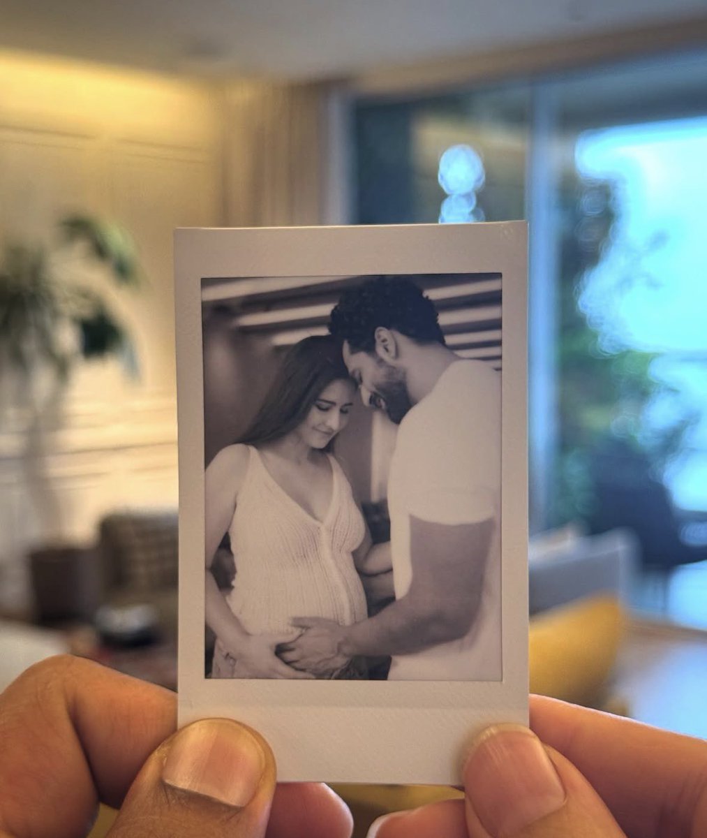 Absolute India News tweet media