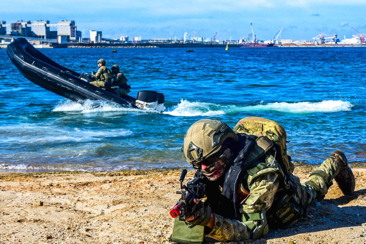 Bizi özel yapan aldığımız eğitim...🇹🇷⚓

#MillîSavunmaBakanlığı 
#GününFotoğrafı📸