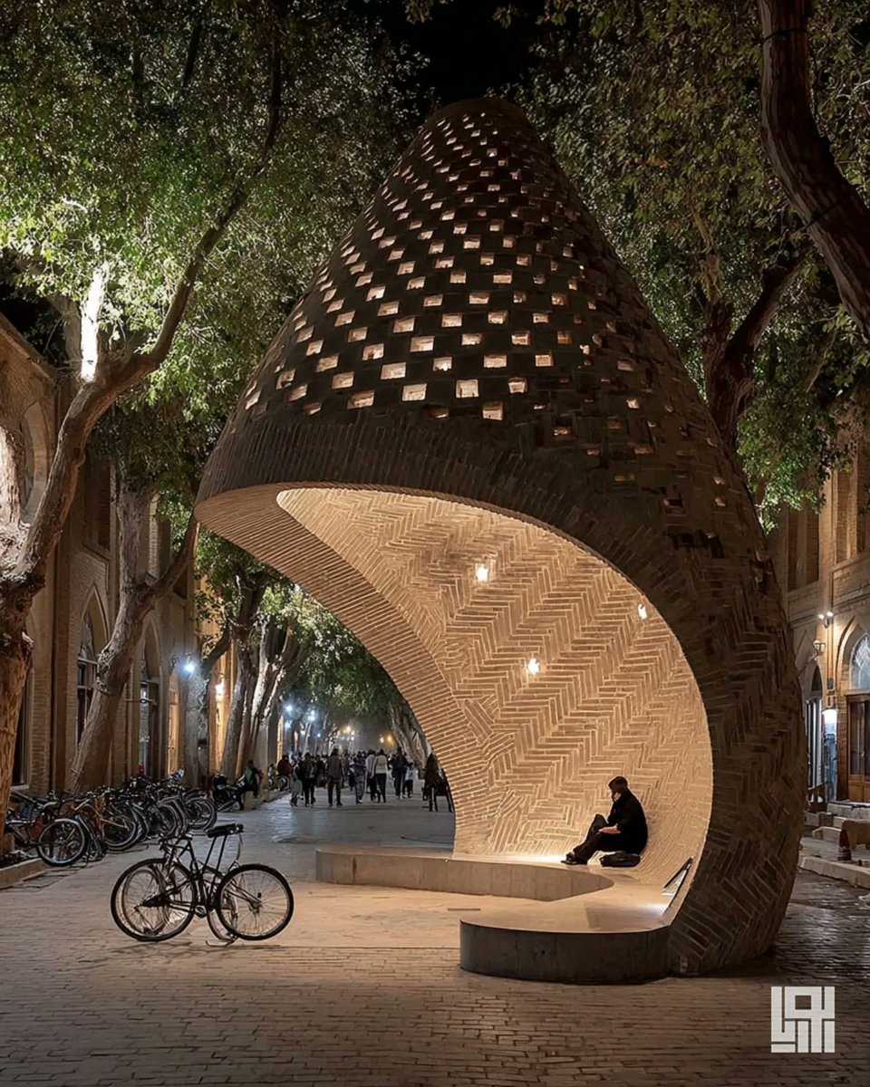 Iranian Brick Pause 🧱 

AI Concept by Pooriya Zamani 🖋️