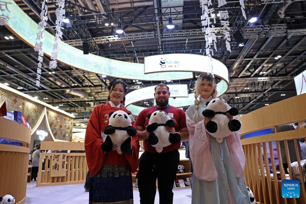 chinaorgcn's tweet image. People around the world should continue to value #exchange and mutual learning among #civilizations. One single flower does not make spring; only when many flowers bloom together can the world truly flourish.

Human civilization is diverse and vibrant by nature. It is precisely