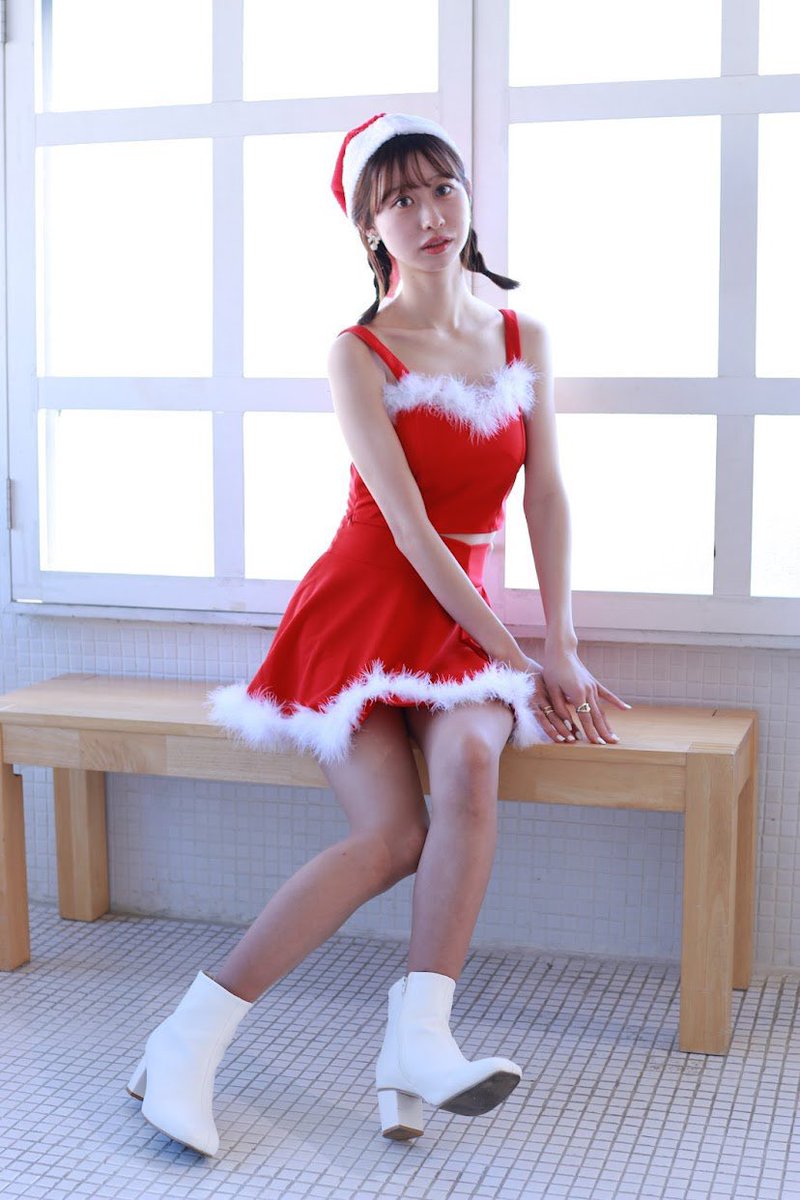 mpdpd_dd's tweet image. サンタコスしたのいつかなーって思ったら4年前だった😂

12/14(日)の応募開始今日の20:00からですー🎅🤍
詳細は固定ツイート見てね(⑅•ᴗ•⑅)♡

久しぶりのかほサンタ沢山撮ってください🫶🏻✨