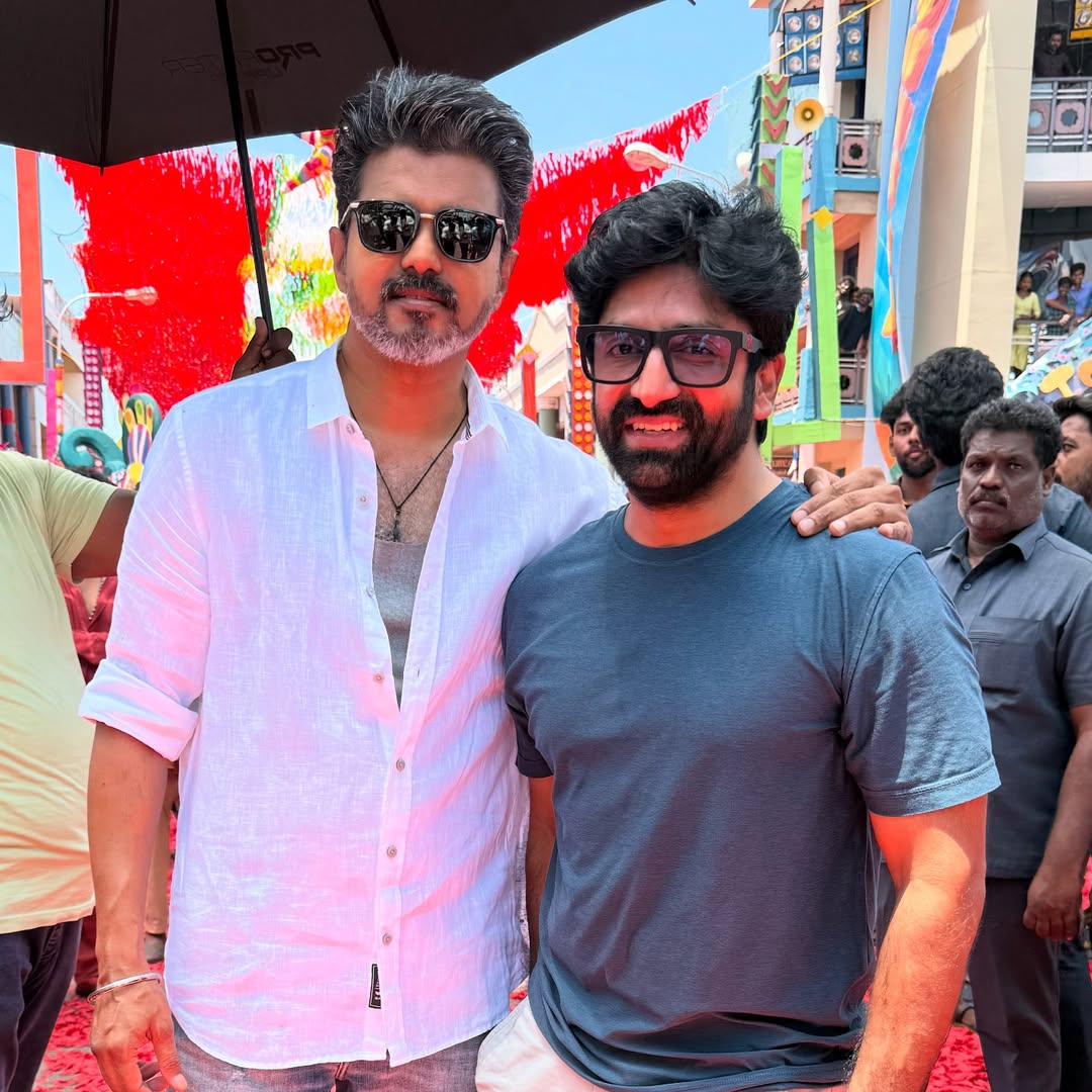 kollycorner's tweet image. #JanaNayagan — Colorful Celebration Song ❤️🎶

#ThalapathyVijay Dance 🕺

An #Anirudh Musical 🥁