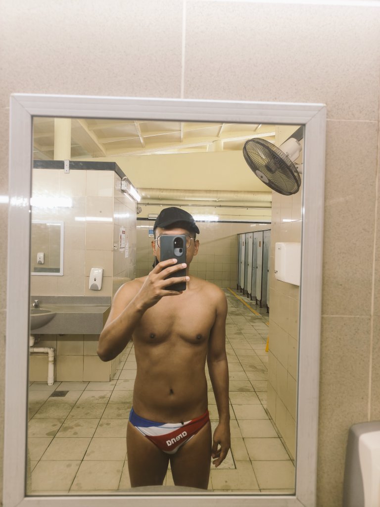 Back on. 🏊🩲☀️