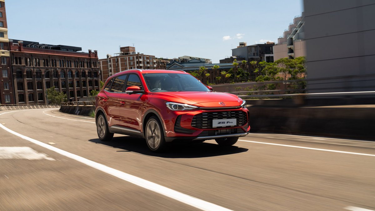 MGMotorZA's tweet image. The all-new MG ZS Pro is here — a perfect blend of bold design, turbocharged performance, and advanced safety. Engineered to impress, designed to drive you forward. Ready for your next adventure?

#MGZSPro #PowerYourLife #DriveTheFuture #MGMotorSA #CompactSUV #SmartPerformance